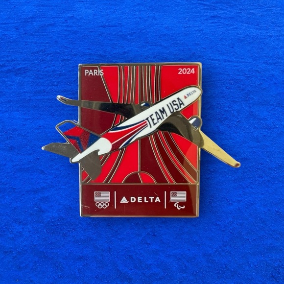 Delta Air Lines 2024 Paris Olympics Team USA Airplane Livery Collectible Pin New - Picture 12 of 16